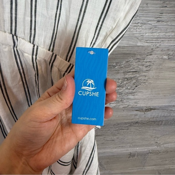 Cupshe Cream and Black Striped Swim Coverup - Picture 4 of 5